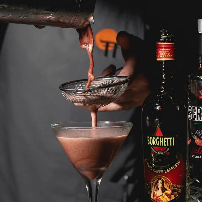 CLASES DE COCTELERÍA